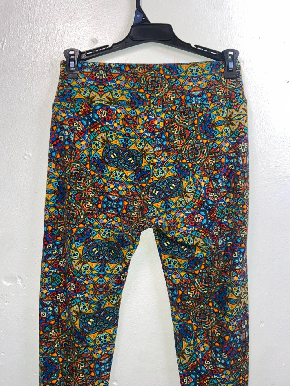 LuLaRoe Maximalist Eclectic Athleisure Multicolor Geometric Mosaic Leggings